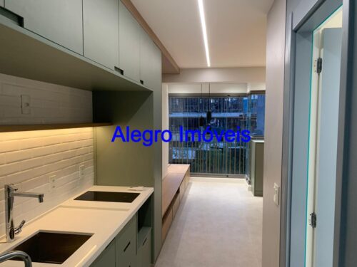 Studio na Vila Madalena, aluga, 100% MOBILIADO, 27m² a passos da Estação do Metrô, São Paulo – SP