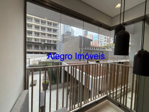 Studio na Vila Madalena, aluga, 100% MOBILIADO, 27m² a passos da Estação do Metrô, São Paulo – SP