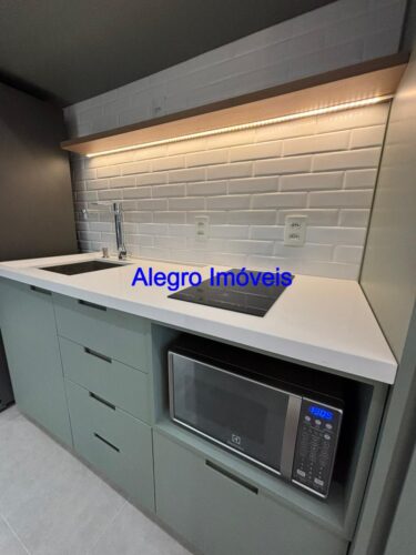 Studio na Vila Madalena, aluga, 100% MOBILIADO, 27m² a passos da Estação do Metrô, São Paulo – SP