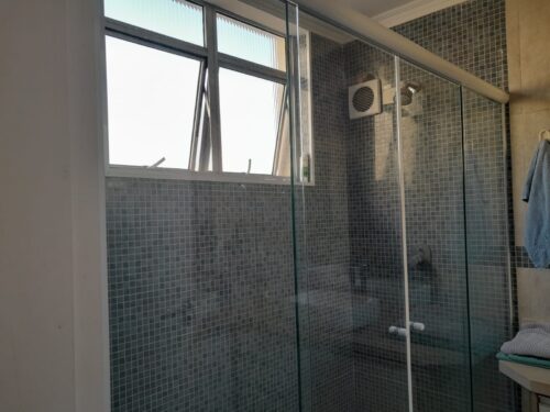 Apartamento, vende, 110m², 3 dorm. sendo 1 suíte, Perdizes, ao lado da PUC.