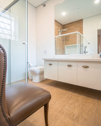 Belíssimo Sobrado, vende e aluga, 410 m², no bairro de Pacaembú em São Paulo – SP