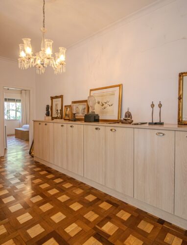 Belíssimo Sobrado, vende e aluga, 410 m², no bairro de Pacaembú em São Paulo – SP