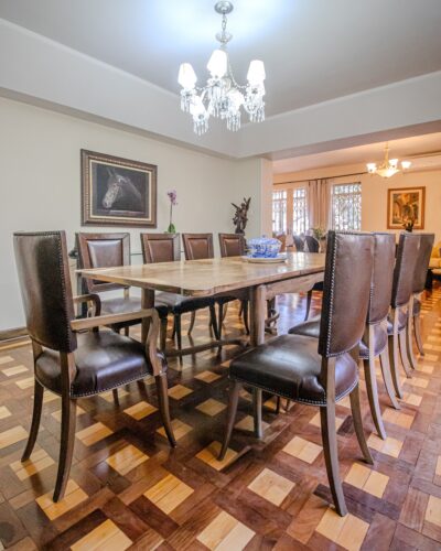 Belíssimo Sobrado, vende e aluga, 410 m², no bairro de Pacaembú em São Paulo – SP