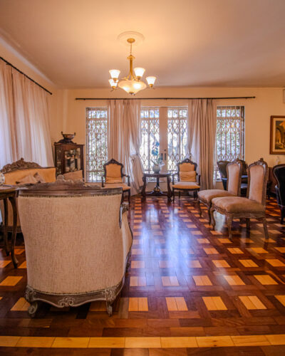 Belíssimo Sobrado, vende e aluga, 410 m², no bairro de Pacaembú em São Paulo – SP