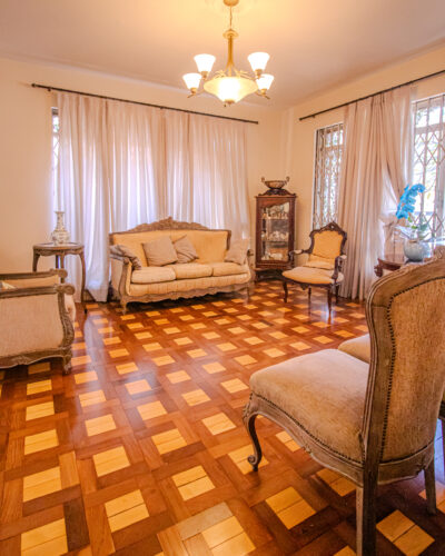 Belíssimo Sobrado, vende e aluga, 410 m², no bairro de Pacaembú em São Paulo – SP