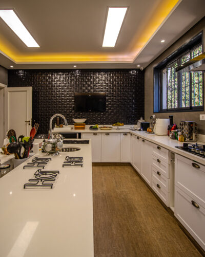 Belíssimo Sobrado, vende e aluga, 410 m², no bairro de Pacaembú em São Paulo – SP