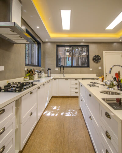 Belíssimo Sobrado, vende e aluga, 410 m², no bairro de Pacaembú em São Paulo – SP