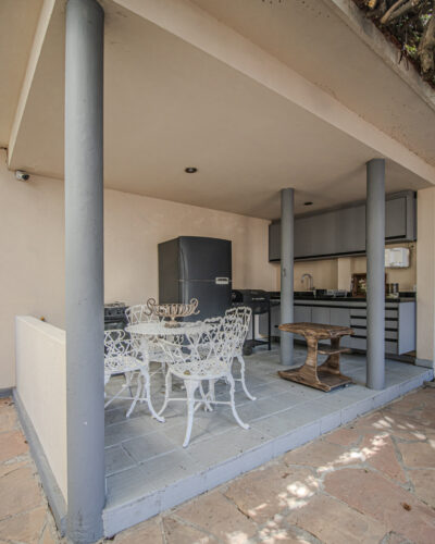 Belíssimo Sobrado, vende e aluga, 410 m², no bairro de Pacaembú em São Paulo – SP