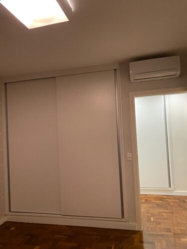 Apartamento com 3 Quartos e 2 banheiros para Alugar, 182 m² por R$ 8.000/Mês