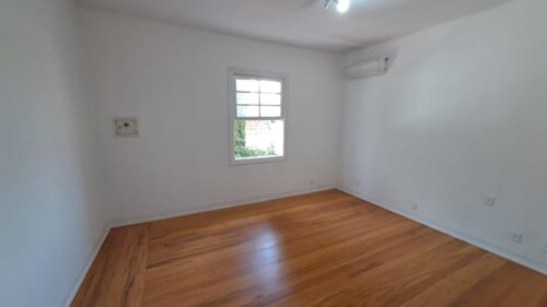 Casa Sobrado, aluga, 235m², 4 dorm., 1 suíte no Pacaembu – São Paulo – SP