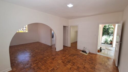 Casa Sobrado, aluga, 235m², 4 dorm., 1 suíte no Pacaembu – São Paulo – SP