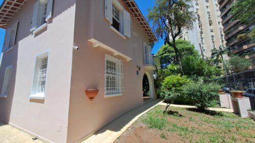 Casa Sobrado, aluga, 235m², 4 dorm., 1 suíte no Pacaembu – São Paulo – SP