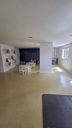 Apartamento com 2 quartos e 75 m² para aluguel em Vila Pompéia