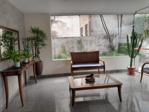 Apartamento para aluguel em Perdizes com 2 dorm. e 1 suíte com 130m².