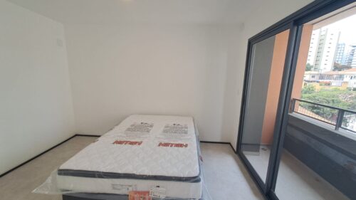 Studio venda e Locação 32m² ao lado da PUC.