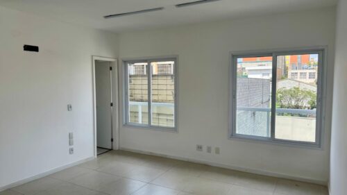Comercial com 1 sala e 2 banheiros de 33 m² para aluguel em Perdizes