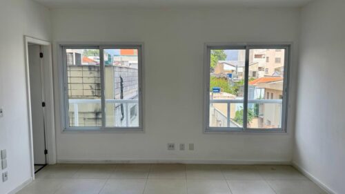 Comercial com 1 sala e 2 banheiros de 33 m² para aluguel em Perdizes