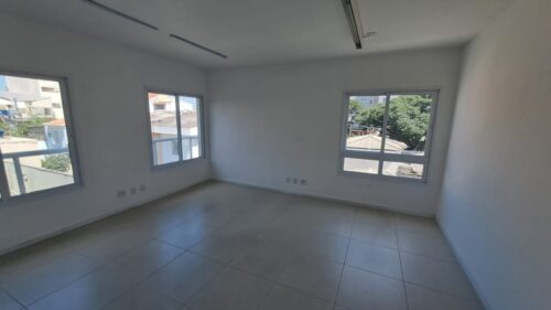 Comercial com 1 sala e 2 banheiros de 33 m² para aluguel em Perdizes