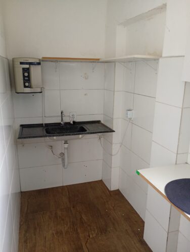 Comercial com 1 sala, 3 banheiros e copa, com 100 m² para aluguel na Lapa