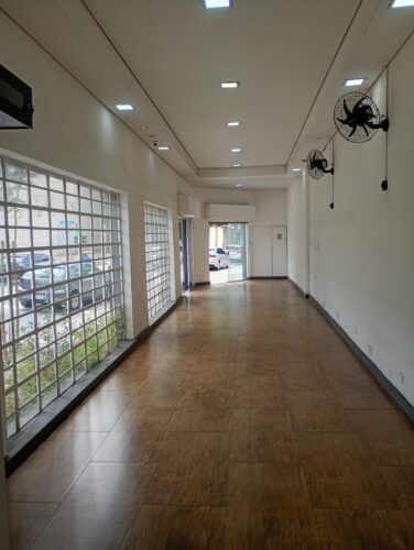 Comercial com 1 sala, 3 banheiros e copa, com 100 m² para aluguel na Lapa