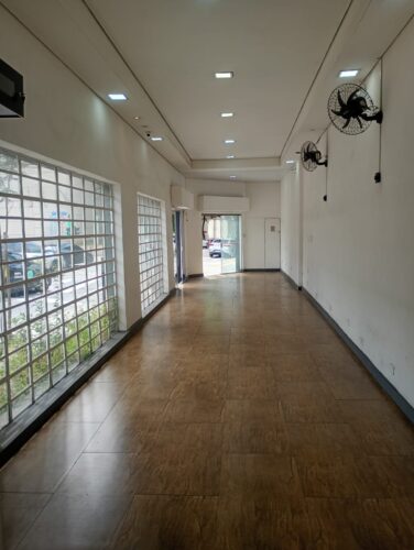 Comercial com 1 sala, 3 banheiros e copa, com 100 m² para aluguel na Lapa