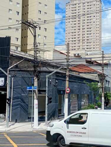 Comercial com 1 sala, 3 banheiros e copa, com 100 m² para aluguel na Lapa