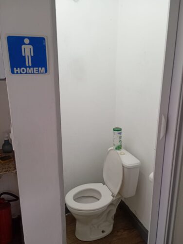 Comercial com 1 sala, 3 banheiros e copa, com 100 m² para aluguel na Lapa