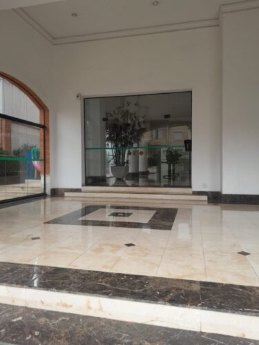 Apartamento com 180 m² e 4 quartos, 3 suítes à venda em Perdizes