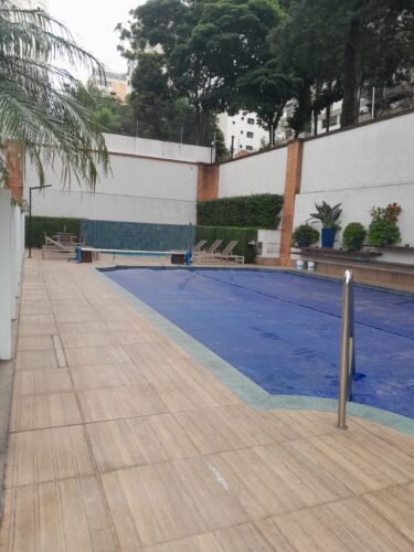 Apartamento com 180 m² e 4 quartos, 3 suítes à venda em Perdizes
