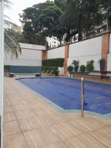 Apartamento com 180 m² e 4 quartos, 3 suítes à venda em Perdizes