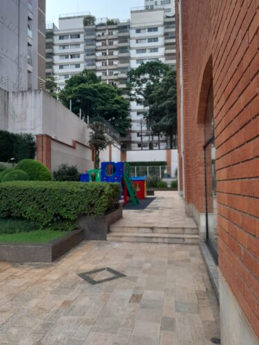 Apartamento com 180 m² e 4 quartos, 3 suítes à venda em Perdizes
