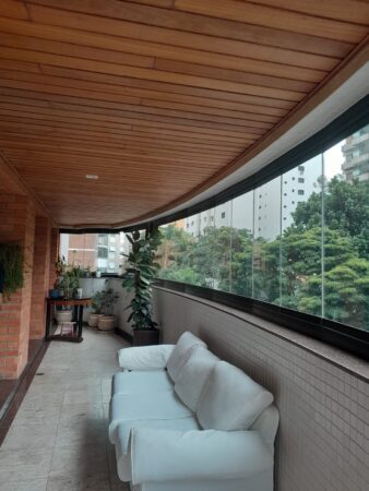 Apartamento com 180 m² e 4 quartos, 3 suítes à venda em Perdizes