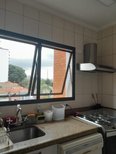 Apartamento com 180 m² e 4 quartos, 3 suítes à venda em Perdizes