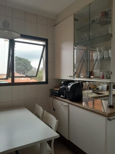 Apartamento com 180 m² e 4 quartos, 3 suítes à venda em Perdizes