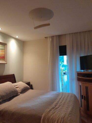 Apartamento com 180 m² e 4 quartos, 3 suítes à venda em Perdizes