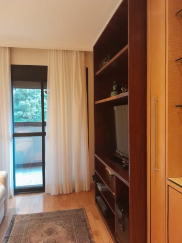 Apartamento com 180 m² e 4 quartos, 3 suítes à venda em Perdizes