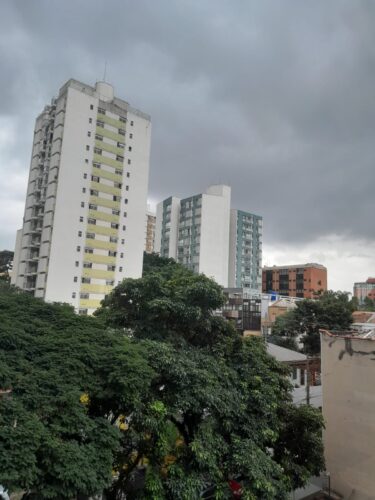 Apartamento com 180 m² e 4 quartos, 3 suítes à venda em Perdizes