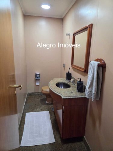 Apartamento com 4 Suítes e 5 banheiros à Venda, 225 m² por R$ 2.300.000