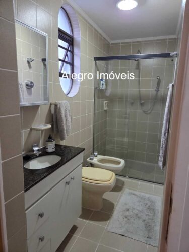 Apartamento com 4 Suítes e 5 banheiros à Venda, 225 m² por R$ 2.300.000