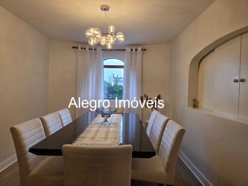Apartamento com 4 Suítes e 5 banheiros à Venda, 225 m² por R$ 2.300.000