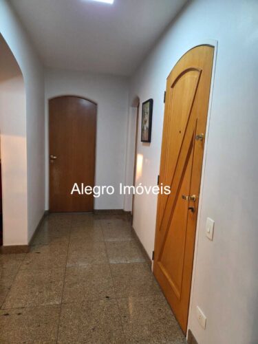 Apartamento com 4 Suítes e 5 banheiros à Venda, 225 m² por R$ 2.300.000