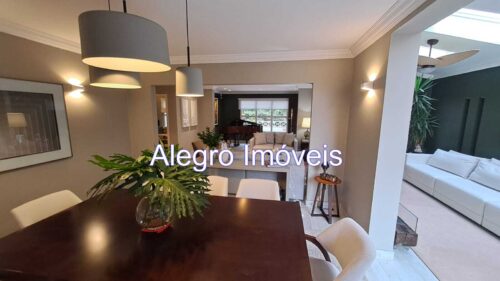 Casa sobrado com 3 suítes, 800 m², 4 vagas excelente localização em São Paulo – SP