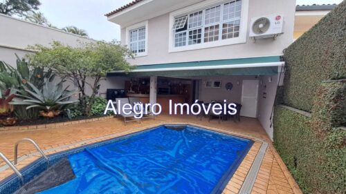 Casa sobrado com 3 suítes, 800 m², 4 vagas excelente localização em São Paulo – SP