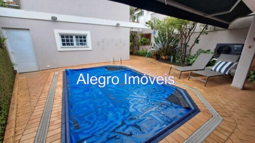 Casa sobrado com 3 suítes, 800 m², 4 vagas excelente localização em São Paulo – SP