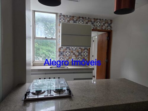 Apartamento de 182 m² com 3 quartos para aluguel em Pacaembu