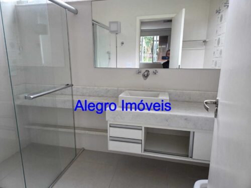 Apartamento de 182 m² com 3 quartos para aluguel em Pacaembu