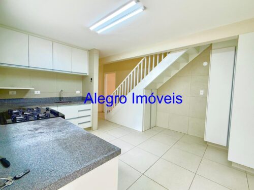 Casa de Vila, Sobrado, com 3 suítes, 126 m² à venda em Pinheiros