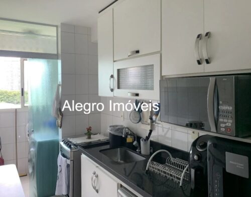 Apartamento 3 dormitórios, 1 suíte e 2 banheiros para Alugar, 107 m² por R$ 5.500/Mês