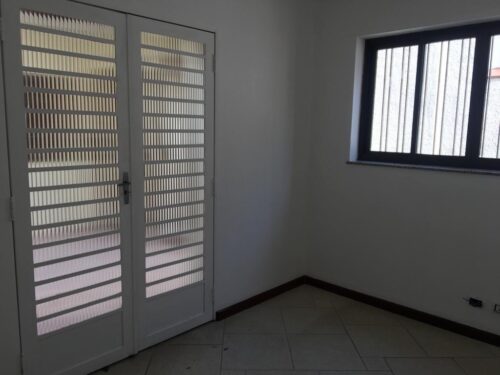 Sobrado Comercial de 202 m² construída com 3 quartos em aluguel em Perdizes