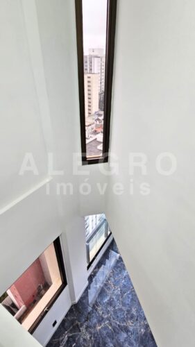 Duplex com vista deslumbrante. Preço abaixo do mercado